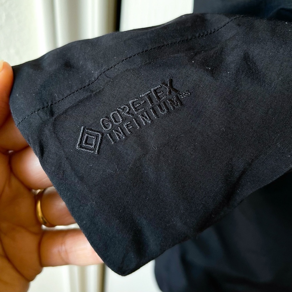 Arc’teryx Osanna Coat Gore-Tex Thermium Insulated Black Small GUC - Picture 5 of 10